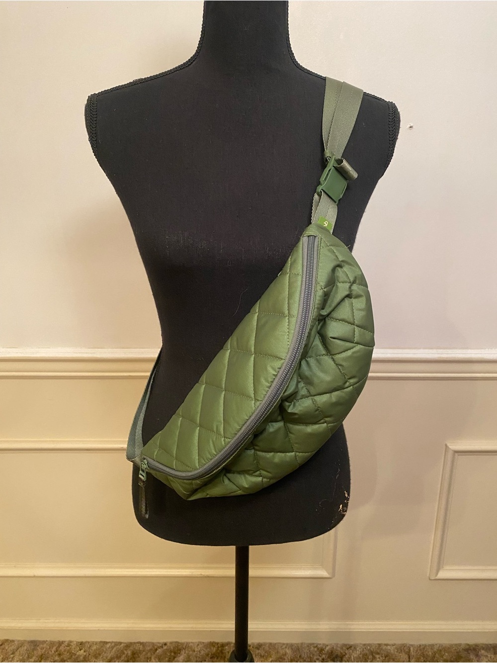 Vera Bradley Quilted Olive Cedar Green Mini Crossbody Sling Fanny Pack